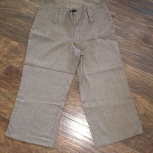 Studio Y Dressy Capri Pants Size 3/4